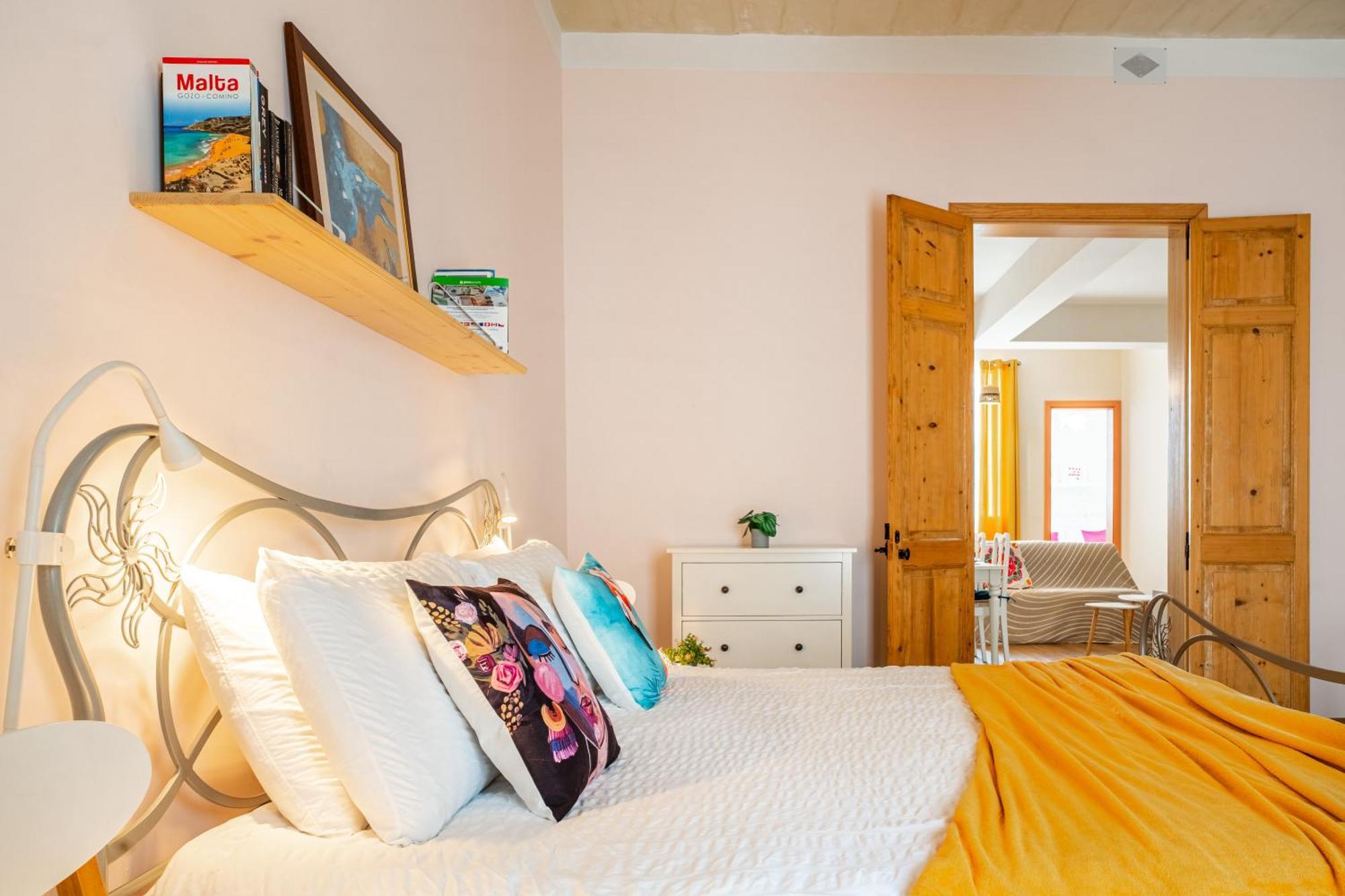 Sunny Lodging Слима Екстериор снимка